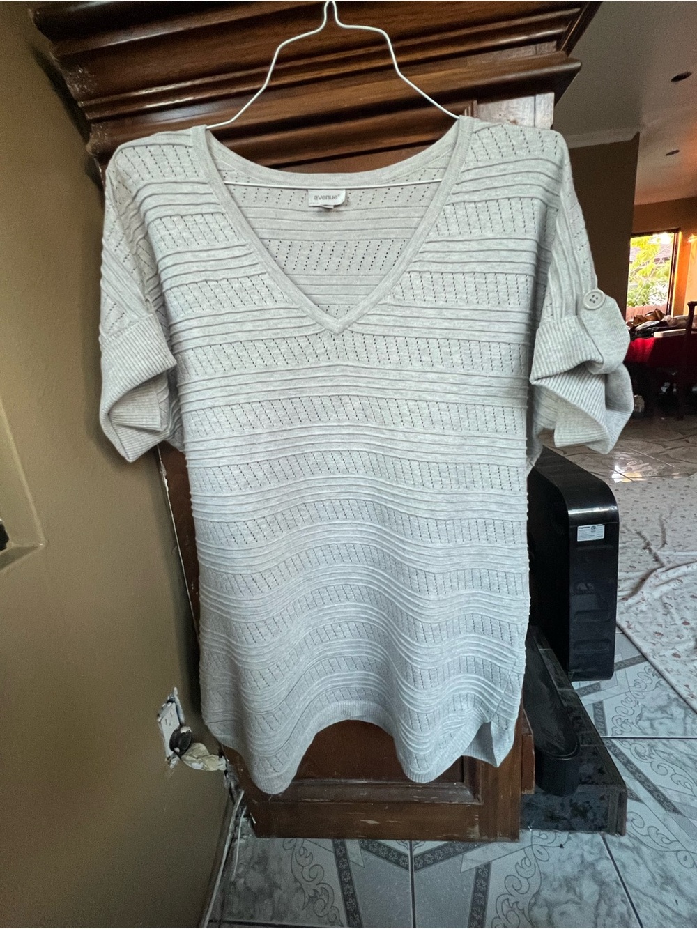 Avenue Light Gray Knit Top blouse size 18-20